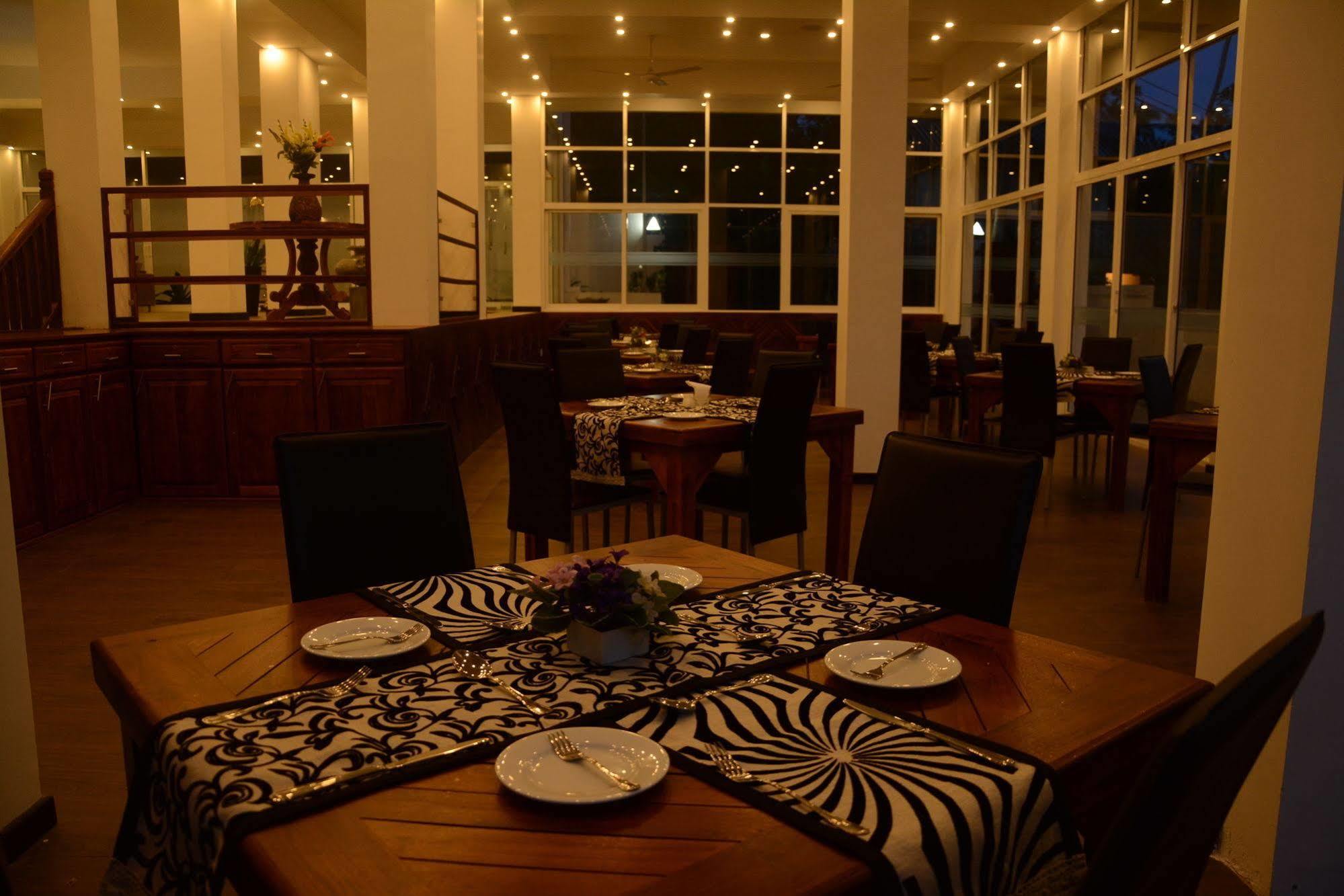 Sole Luna Resort & Spa Tangalle Kültér fotó